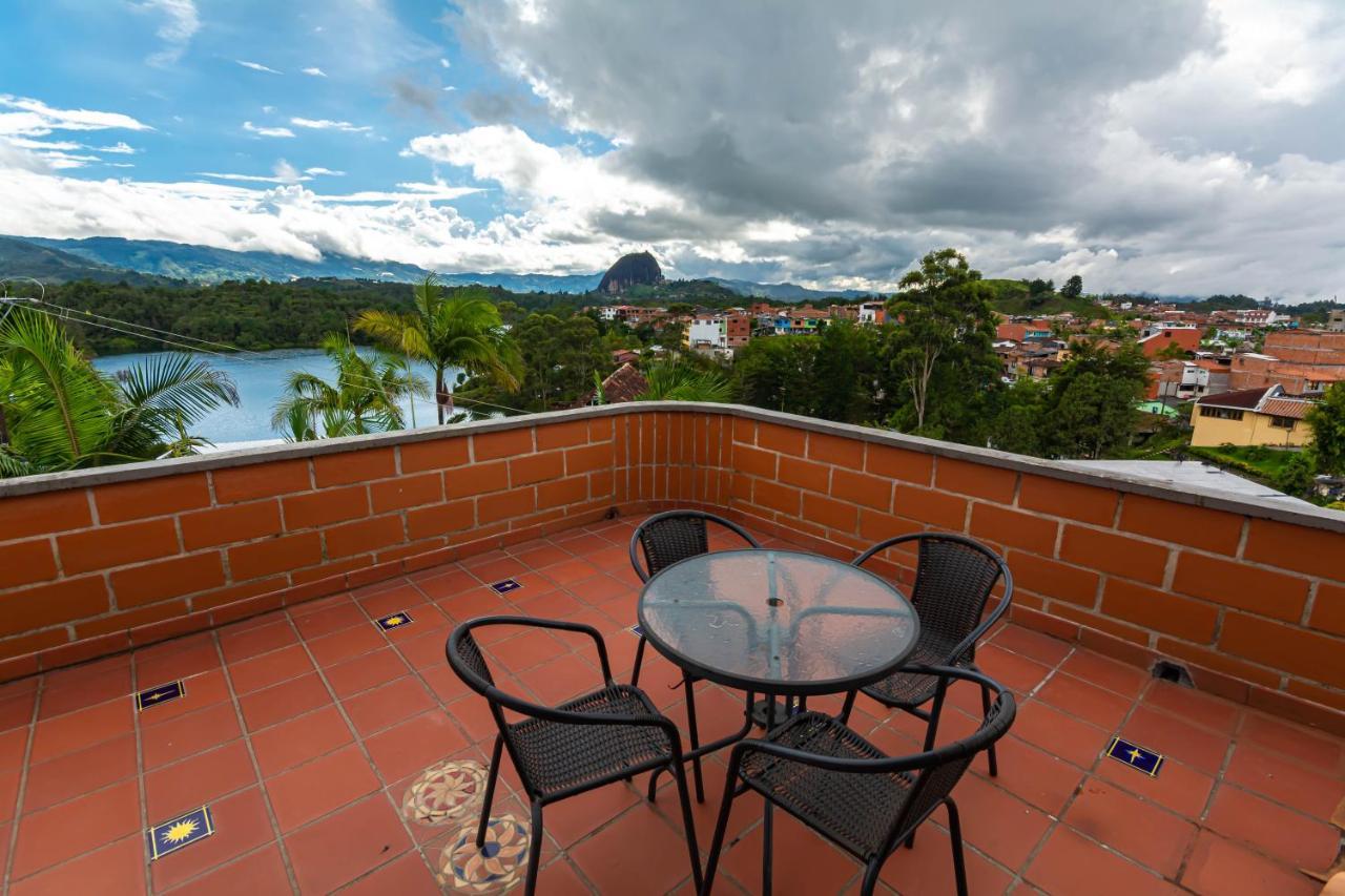 Hotel Le Chateau Guatapé Eksteriør bilde